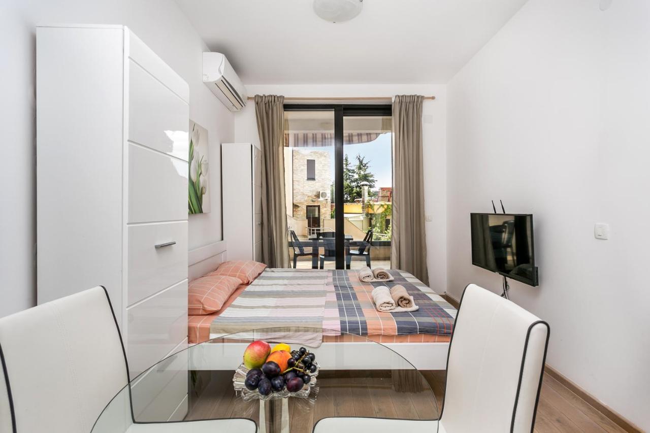 Apartments Beatrice Rafajlovići Extérieur photo