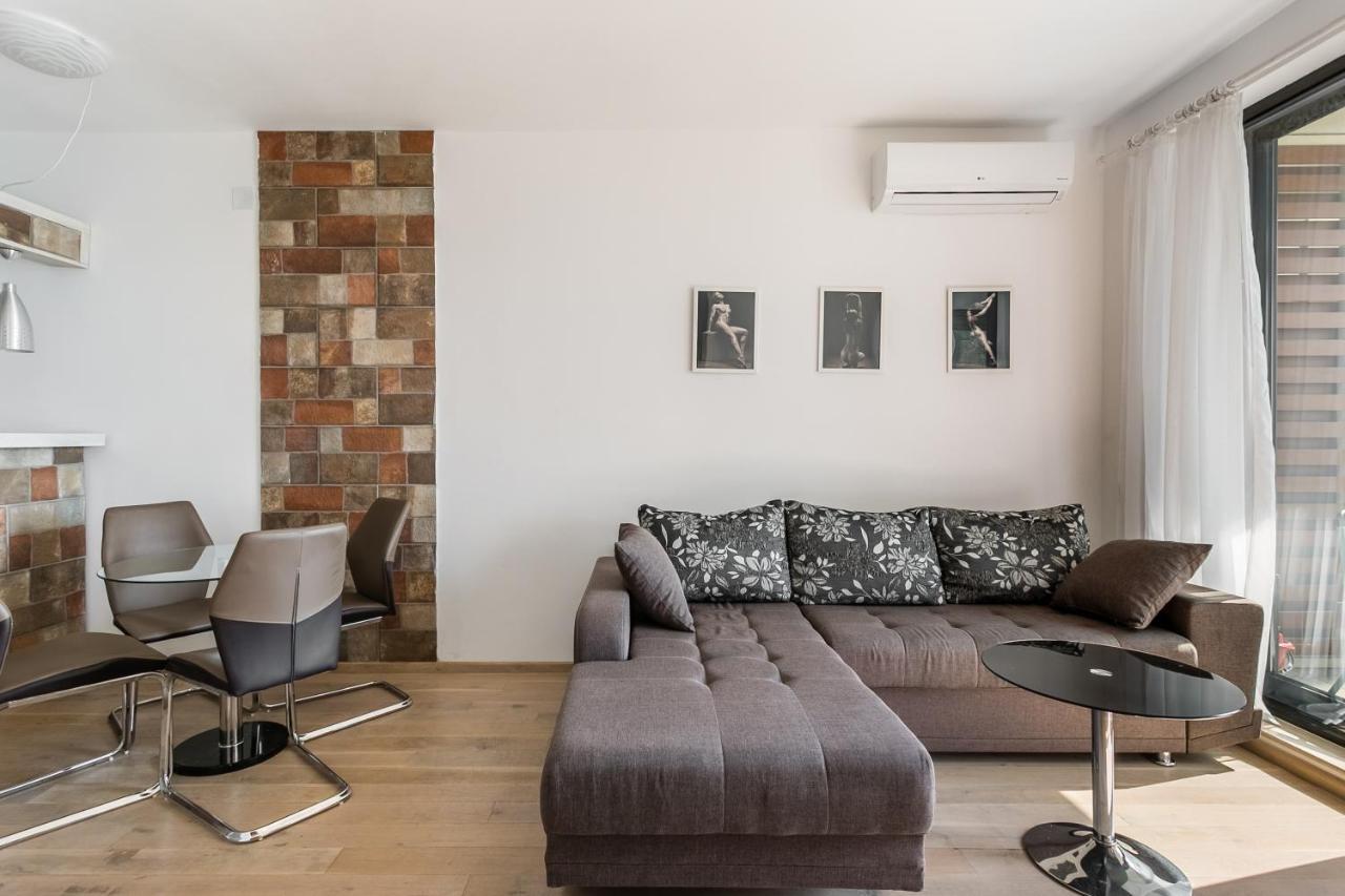 Apartments Beatrice Rafajlovići Extérieur photo