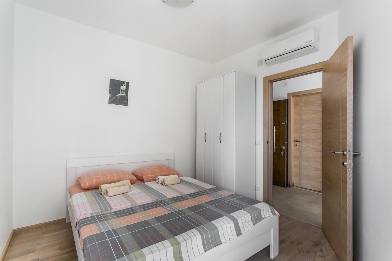 Apartments Beatrice Rafajlovići Extérieur photo